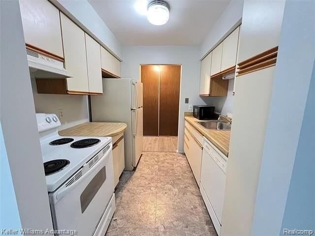 30056 W 12 Mile Rd #78 - Photo 4 of 19