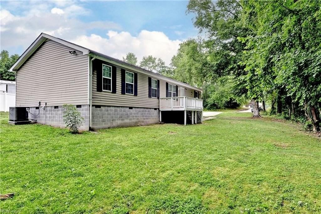 9431 Jenkins Ln - Photo 2 of 31