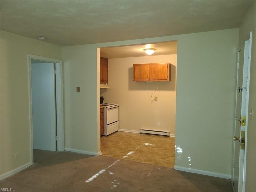 1445 Kingston Ave #3 - Photo 3 of 9