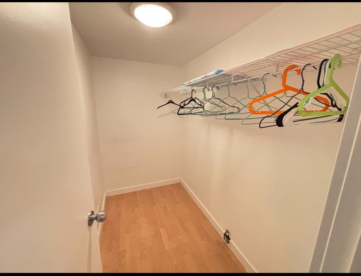 5520 Alma Street - Photo 4 of 8