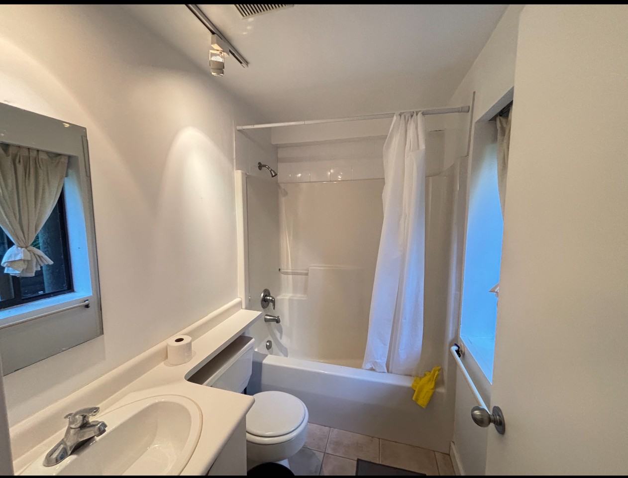 5520 Alma Street - Photo 6 of 8