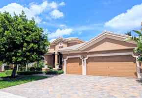 featured image of 10640 Oak Meadow Ln
