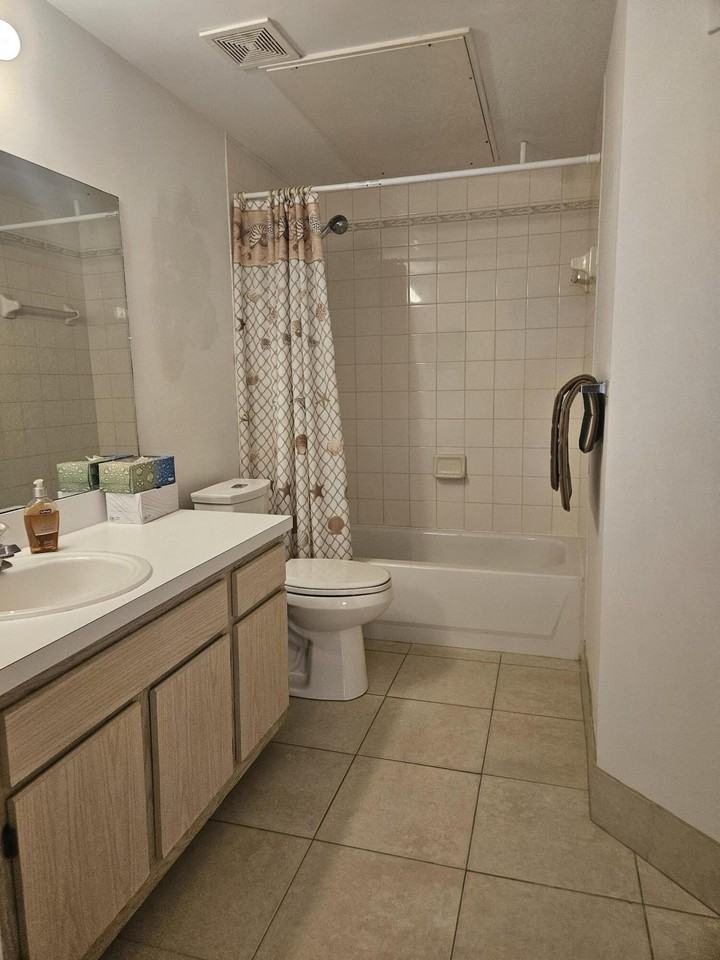 781 Sw 148th Ave #1511 - Photo 7 of 14