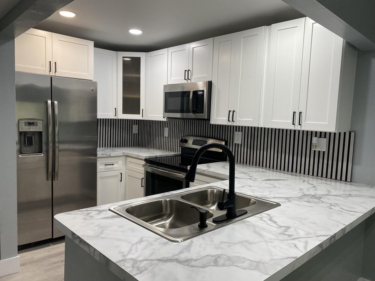 207 Nw 32nd Ct #106 - Photo 2 of 13