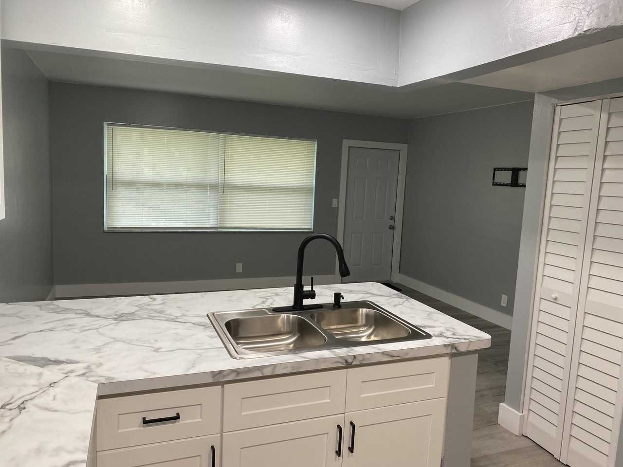 207 Nw 32nd Ct #106 - Photo 3 of 13