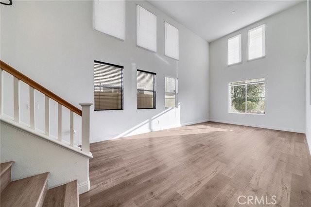 28 Homestead Dr - Photo 4 of 8