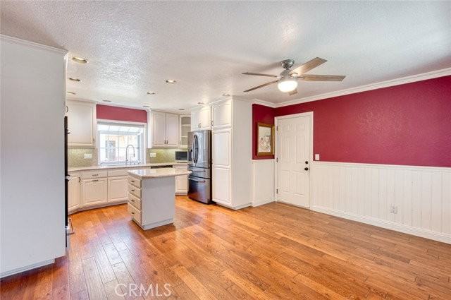 17597 Santa Paula Cir - Photo 4 of 8
