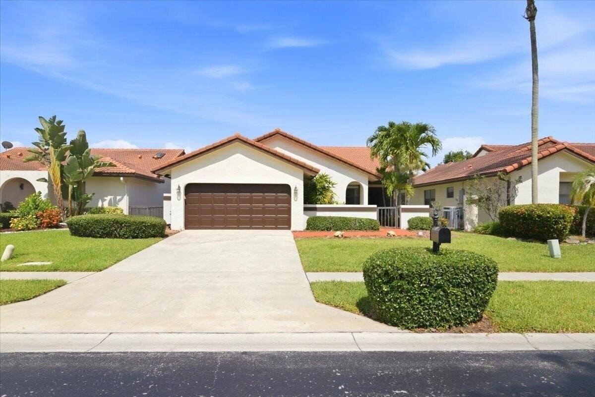 21583 Villa Nova Dr - Photo 2 of 50