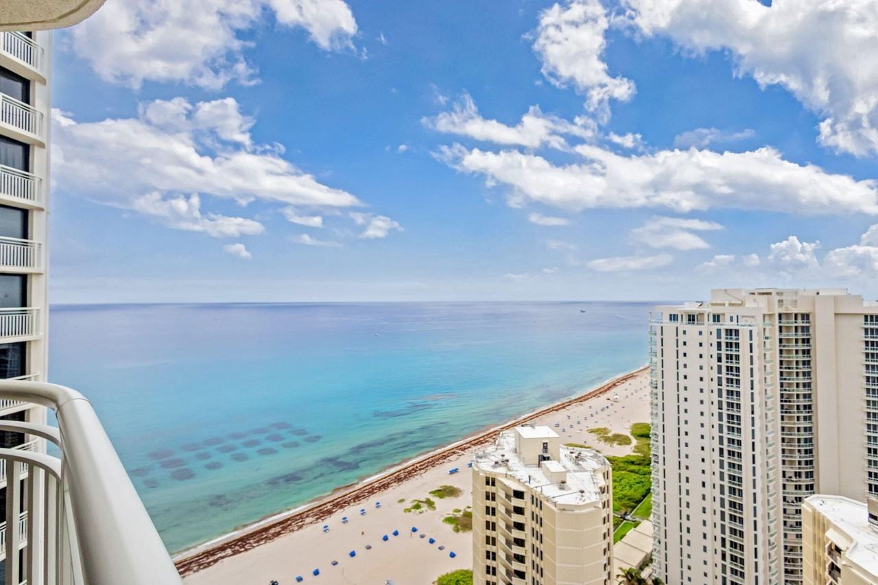 3000 N Ocean Dr #37H - Photo 3 of 50