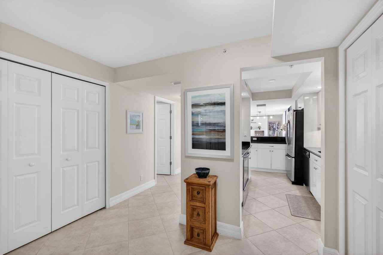 3000 N Ocean Dr #37H - Photo 6 of 50