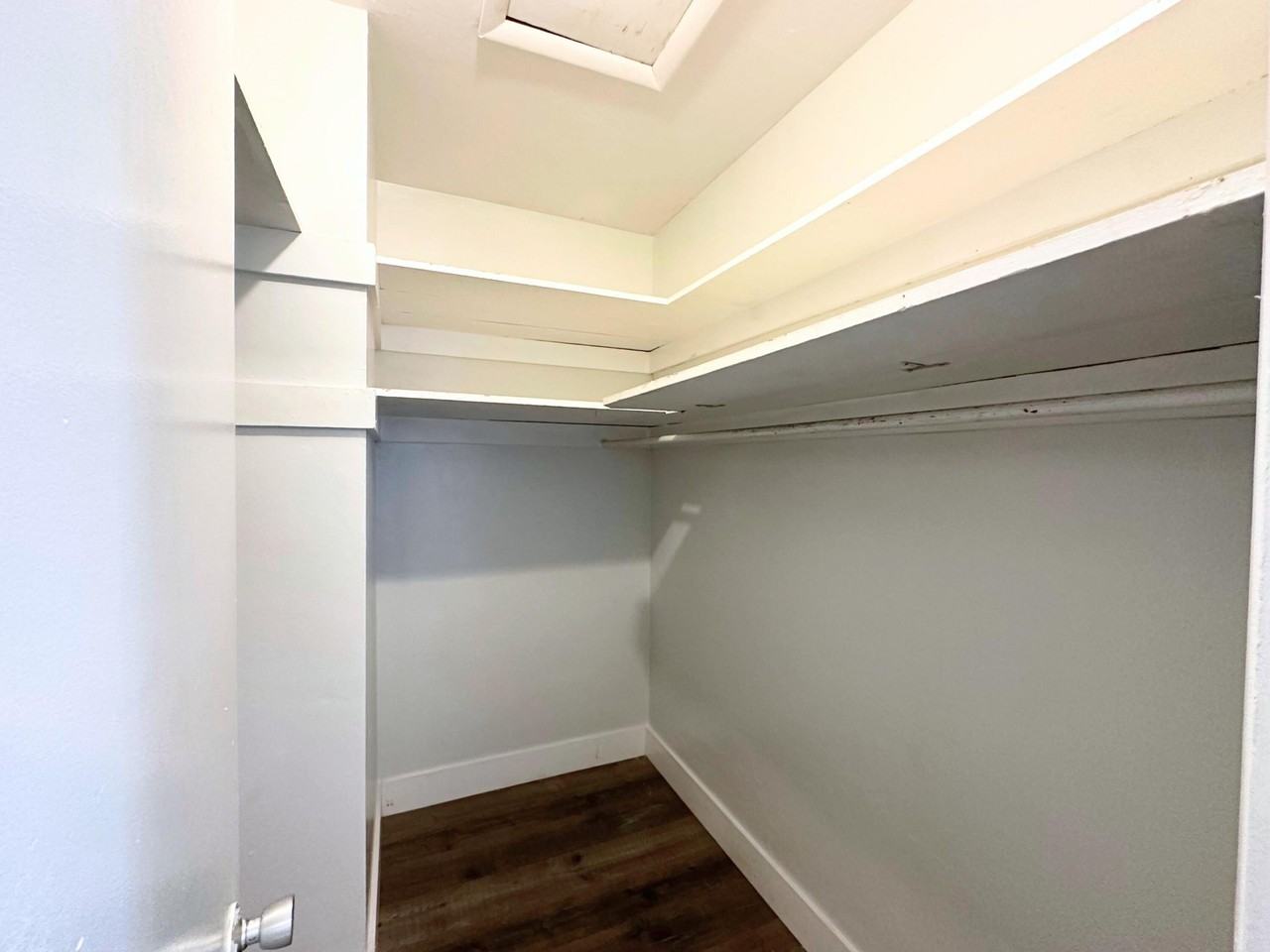 312 Ne 15th Ave #10 - Photo 3 of 10
