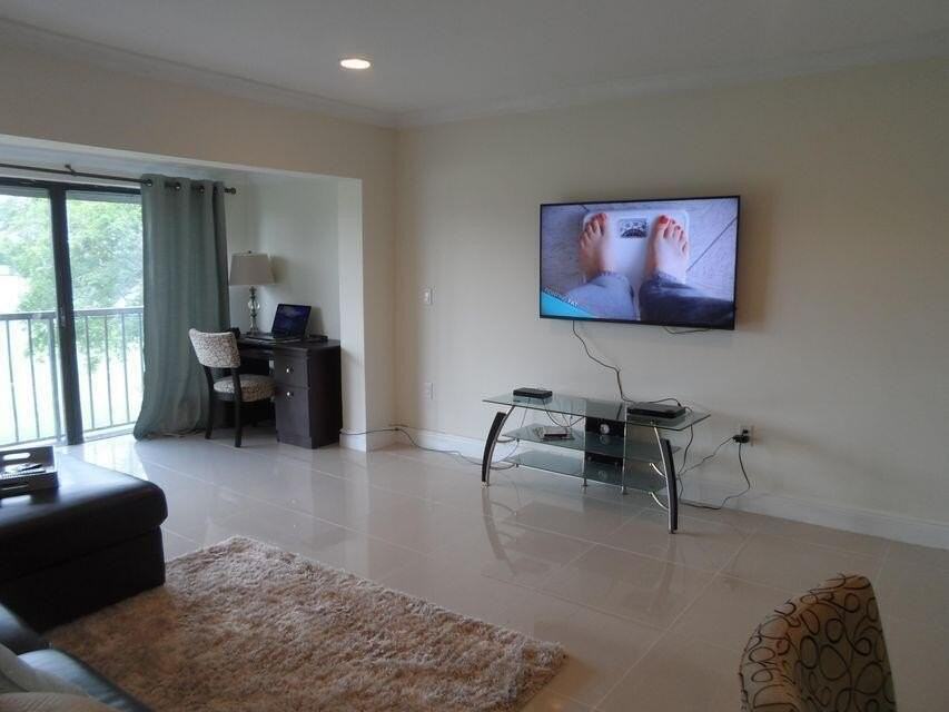 4832 Esedra Ct #305 - Photo 4 of 16