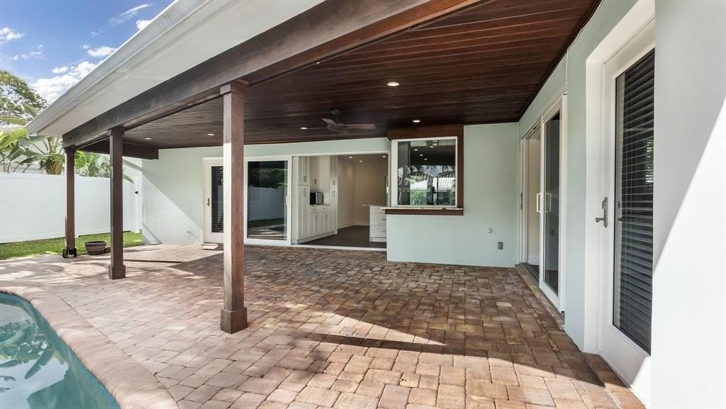 1041 Sw 4th St - Photo 5 of 26