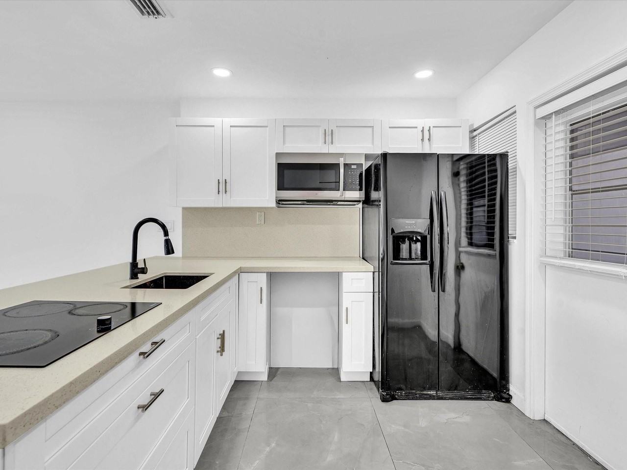 2451 Sw 82nd Ave #108 - Photo 3 of 47