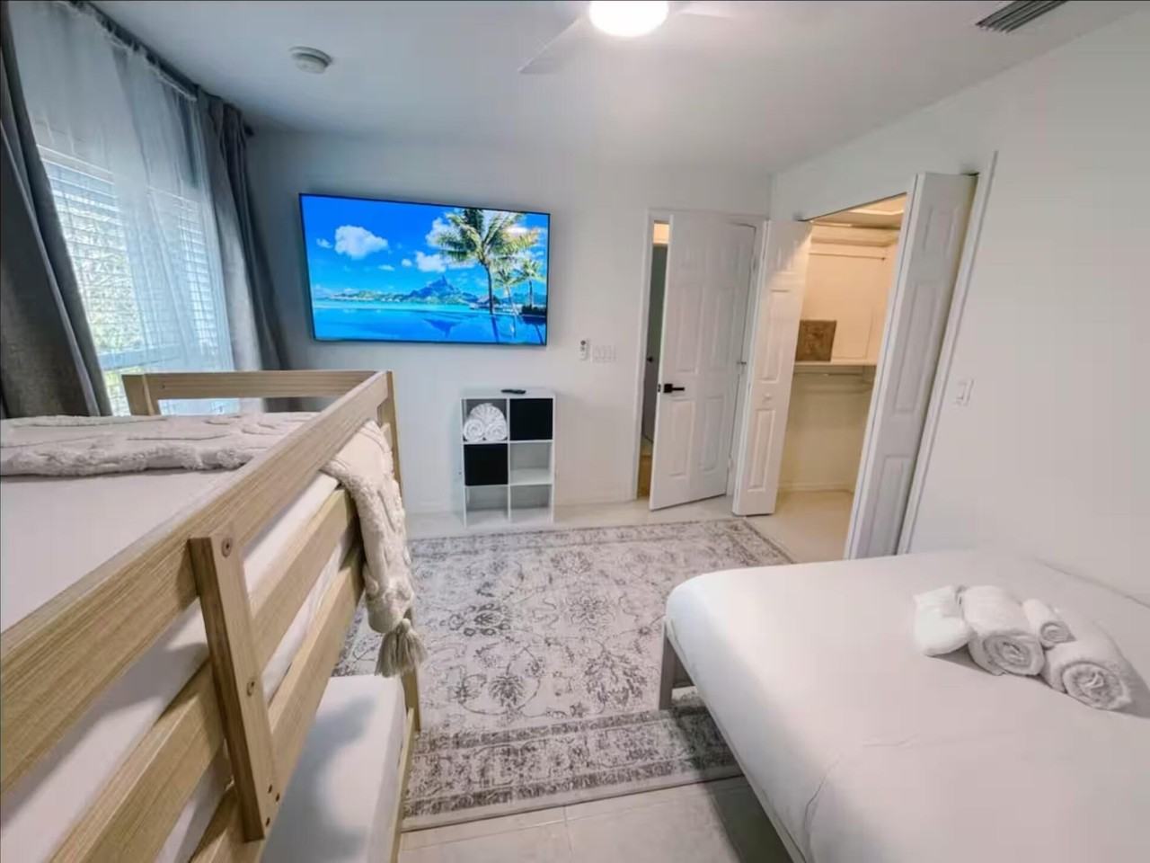 2473 Se Sidonia St - Photo 2 of 39