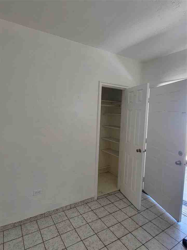 1822 Johnson St - Photo 5 of 12