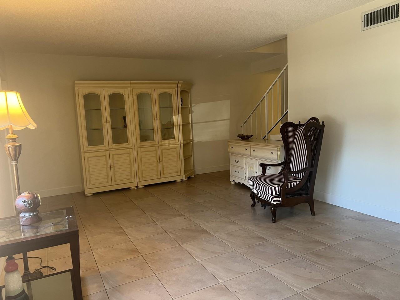 27 Matador Ln #6-20 - Photo 7 of 20