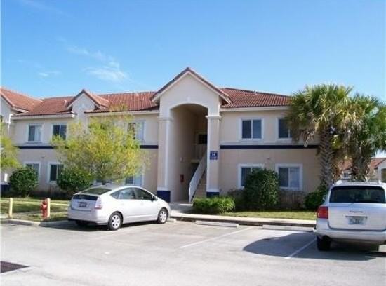 1103 Golden Lakes Blvd #1013