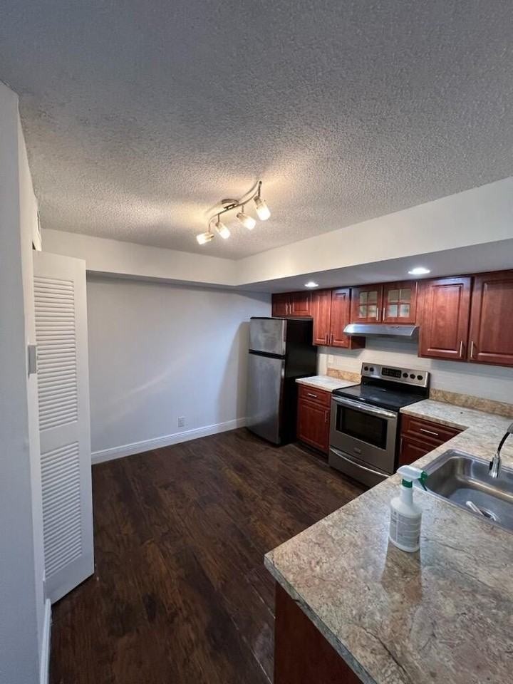 5721 Riverside Dr #102B5 - Photo 2 of 22