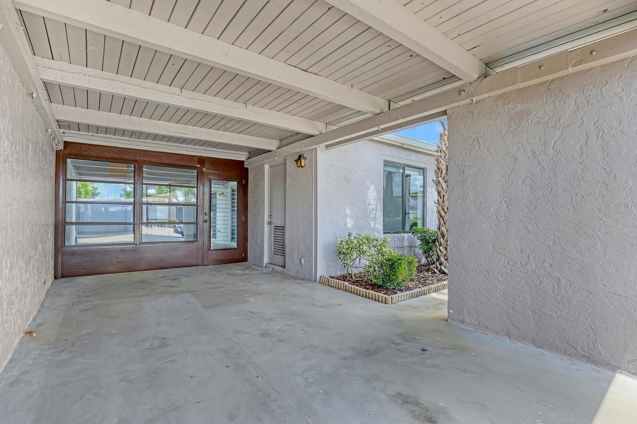 14735 Wildflower Ln - Photo 3 of 33