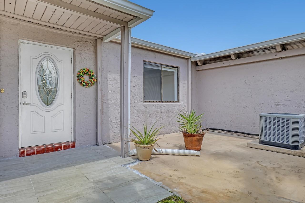 14735 Wildflower Ln - Photo 5 of 33