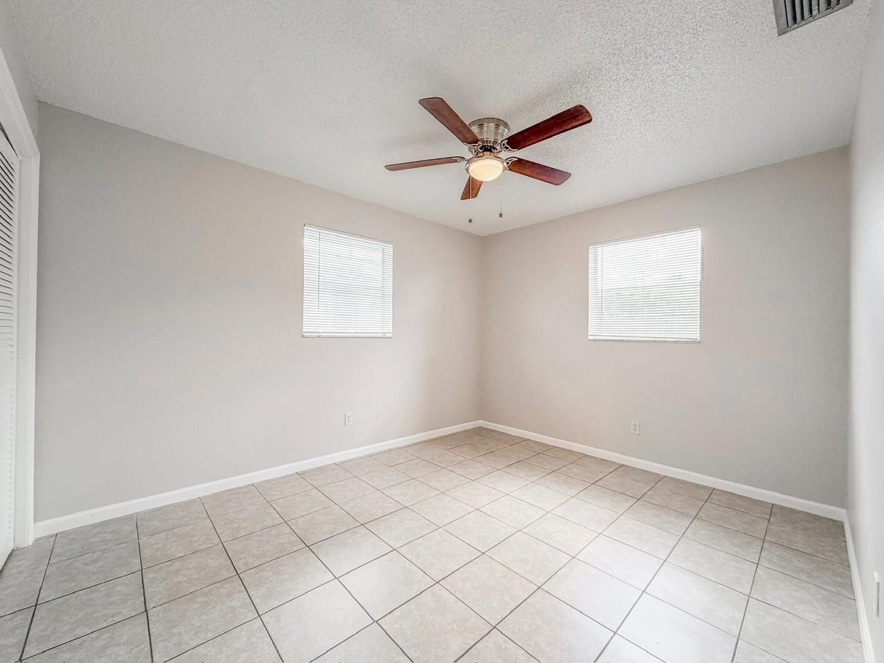 2735 Richard Rd #B - Photo 5 of 16