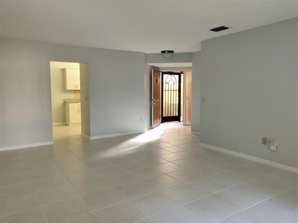 5139 Europa Dr #H - Photo 2 of 23
