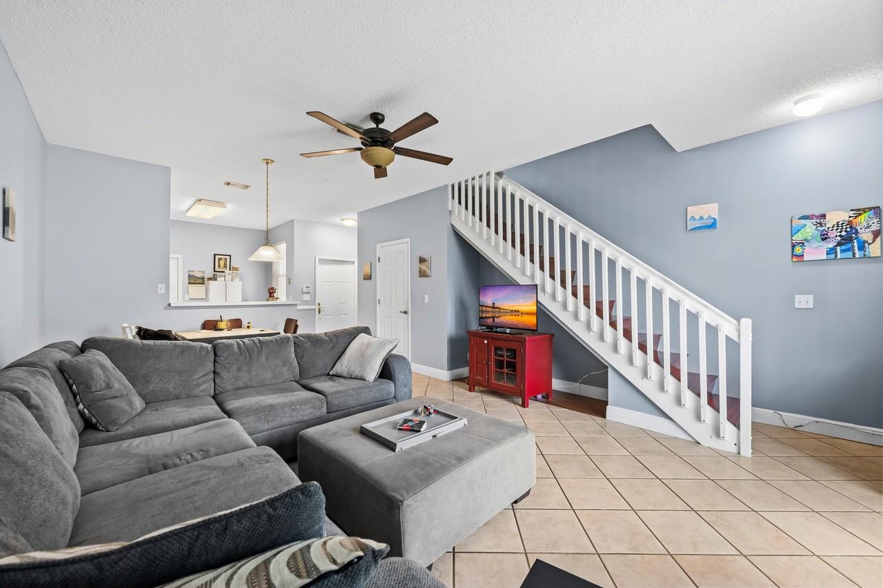 2185 Salerno Cir - Photo 6 of 28