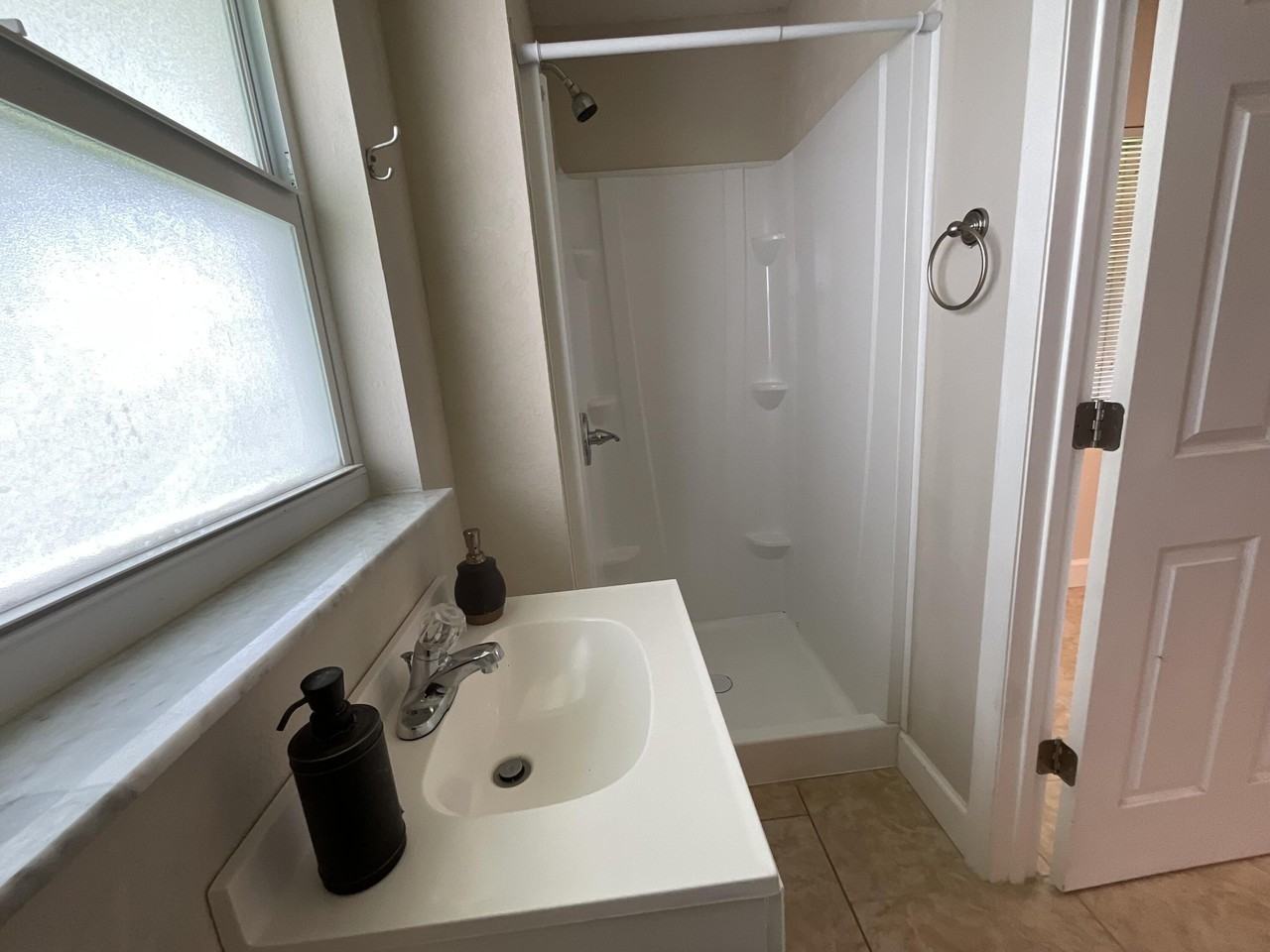 2016 Sw 16th Ave - Photo 7 of 26