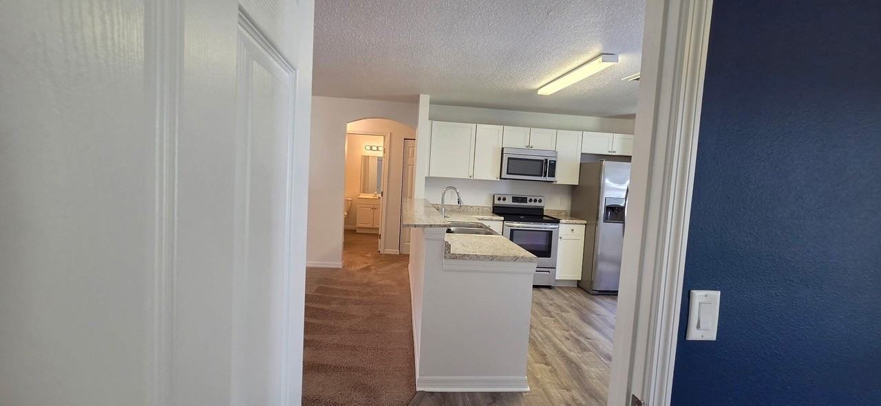 2135 19th Ave Sw - Photo 7 of 32