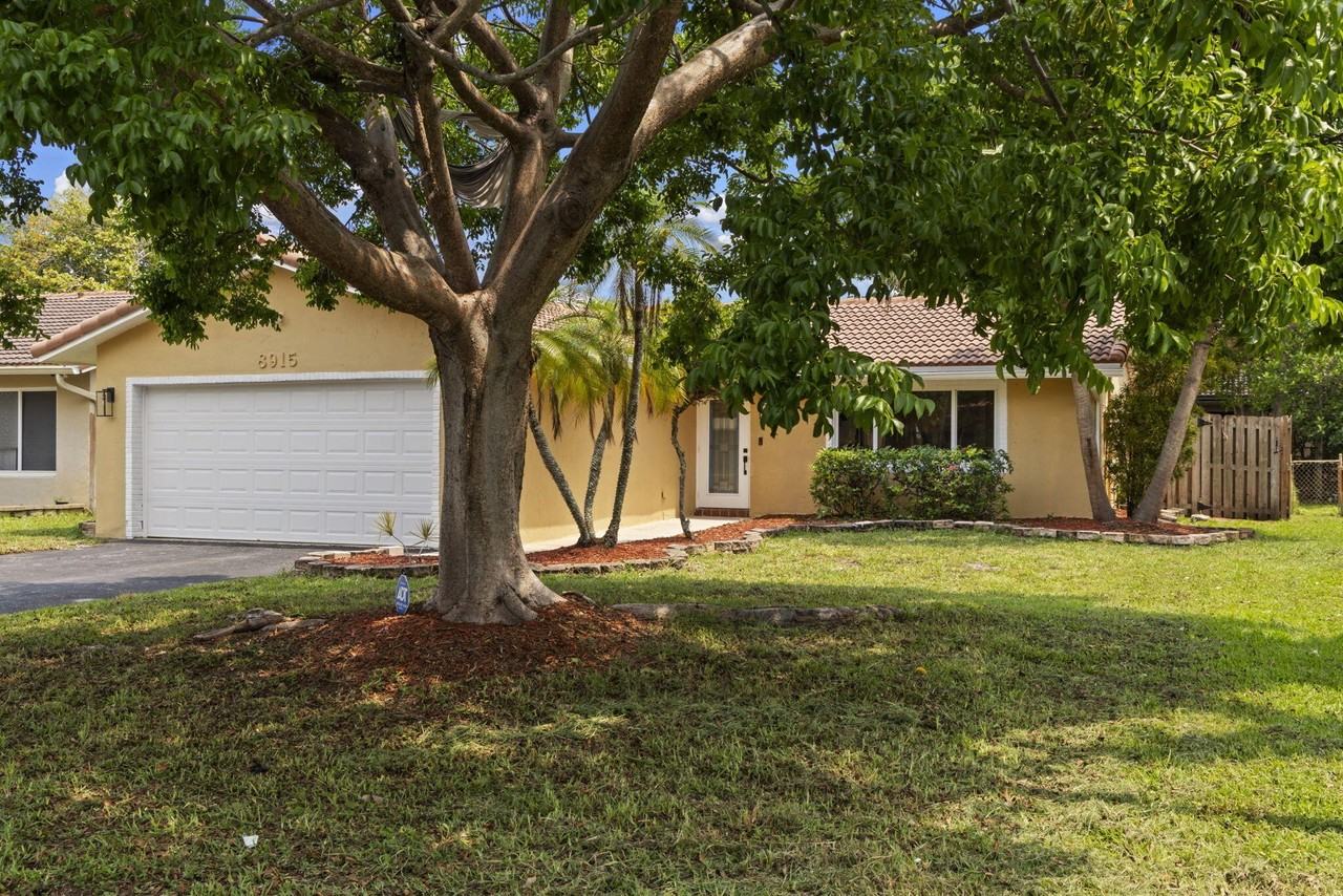 8915 Nw 26th Ct - Photo 2 of 18