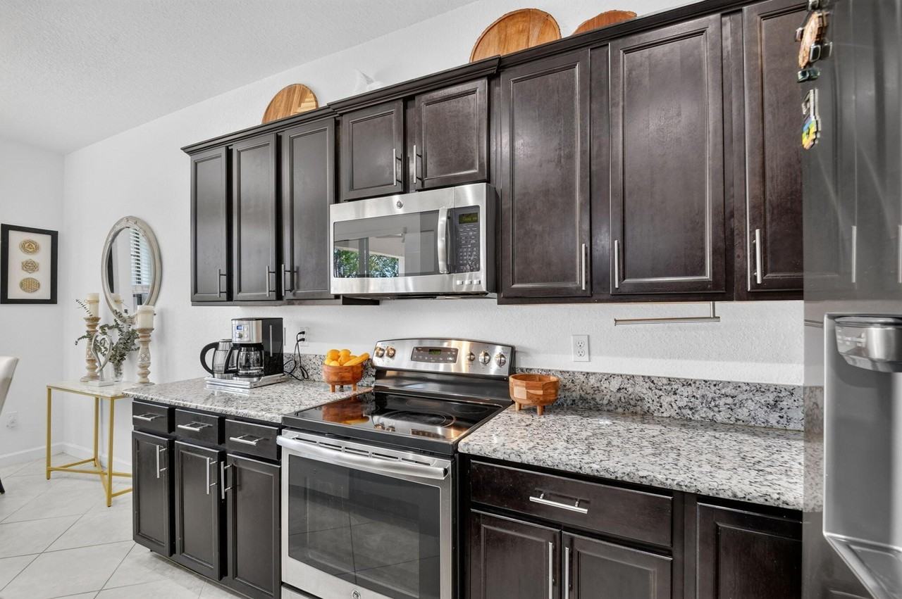 10139 Wellington Parc Dr - Photo 5 of 50
