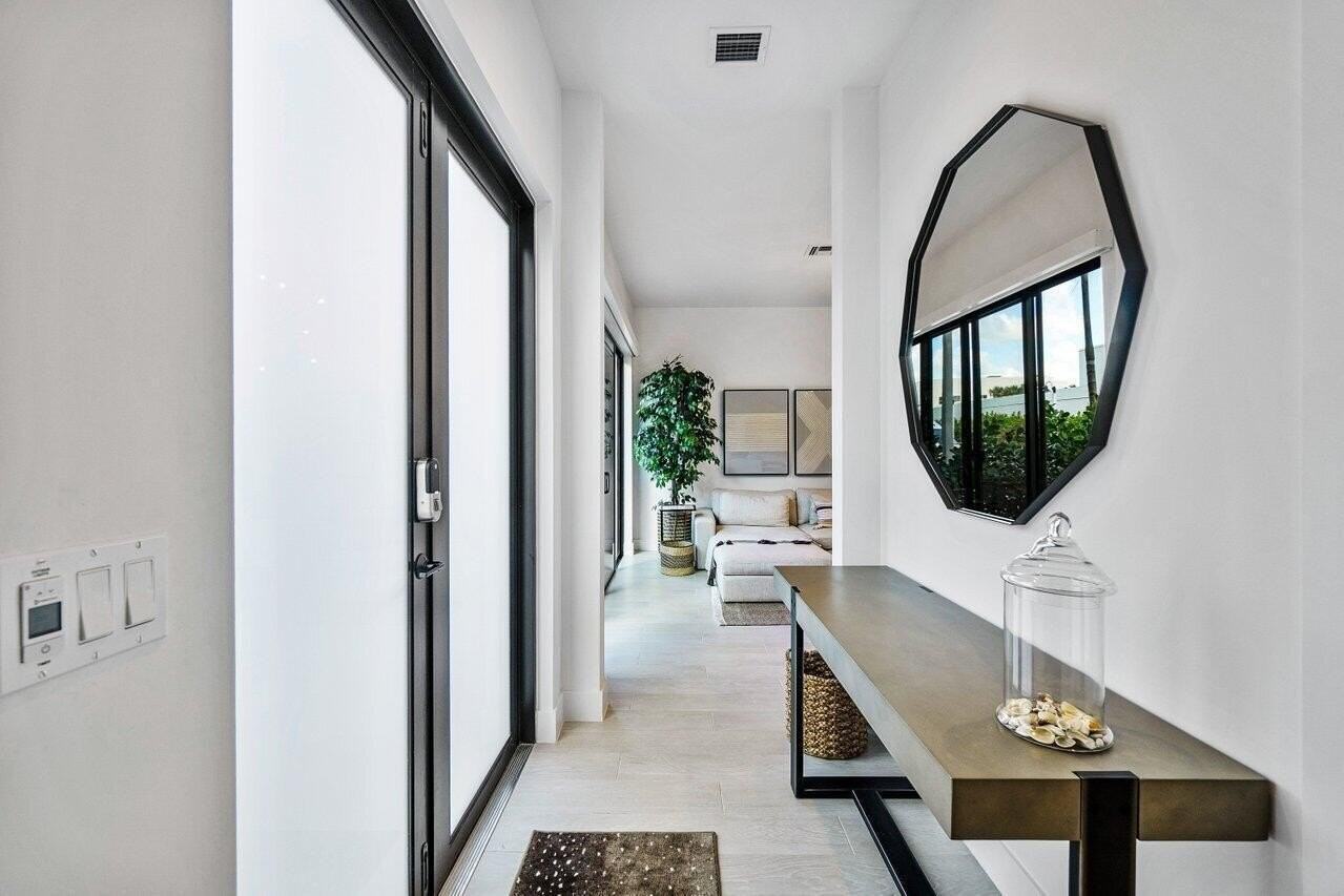 2211 Florida Blvd #A - Photo 4 of 19