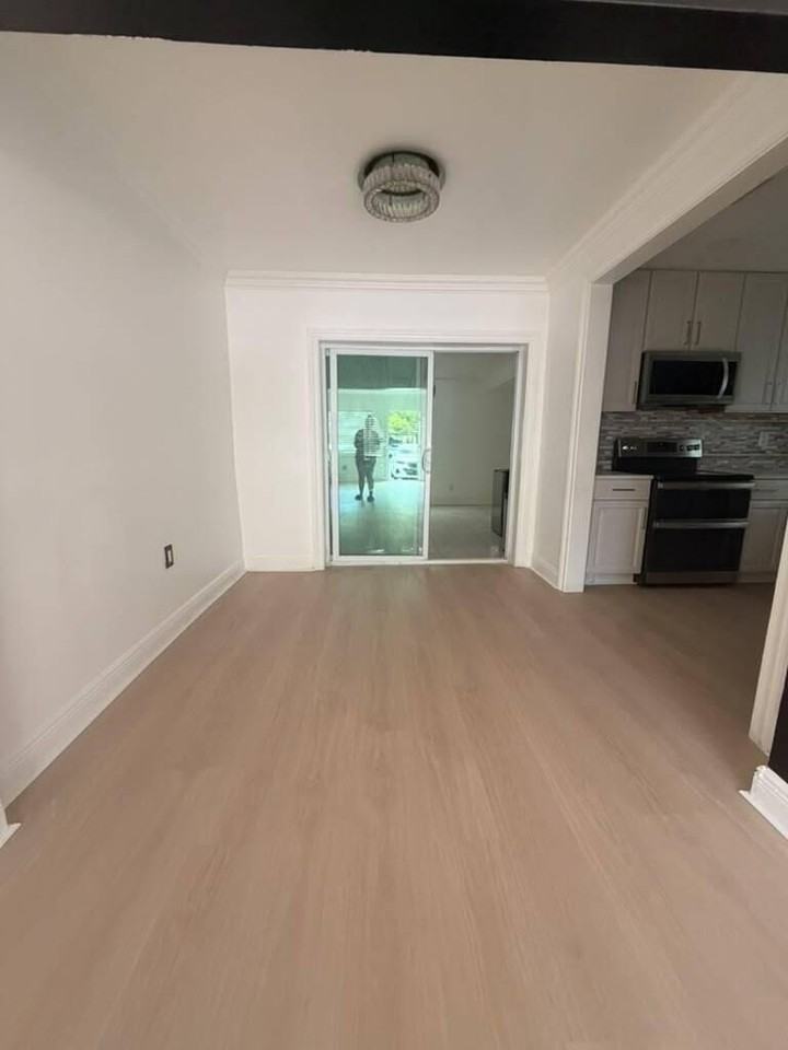 905 S L St - Photo 4 of 11