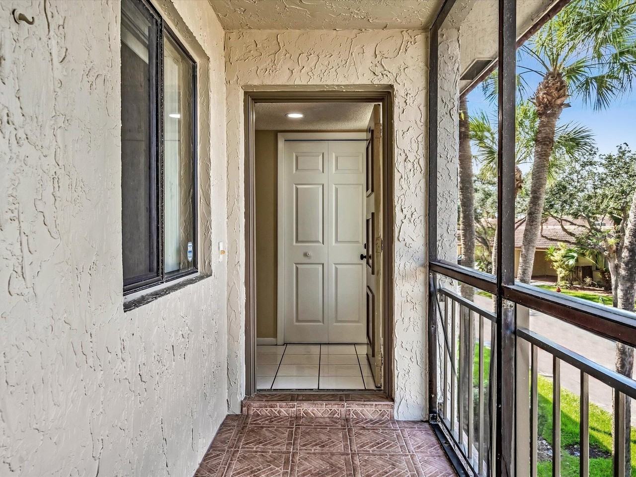 16252 Laurel Dr #201 - Photo 3 of 29