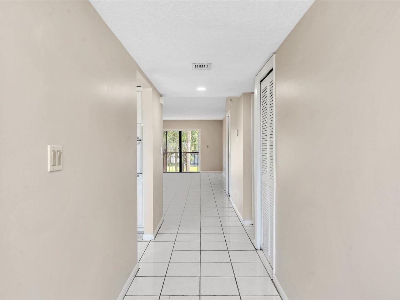 16252 Laurel Dr #201 - Photo 4 of 29
