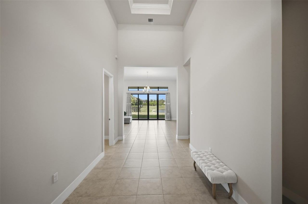 7818 Rowan Ter - Photo 4 of 30