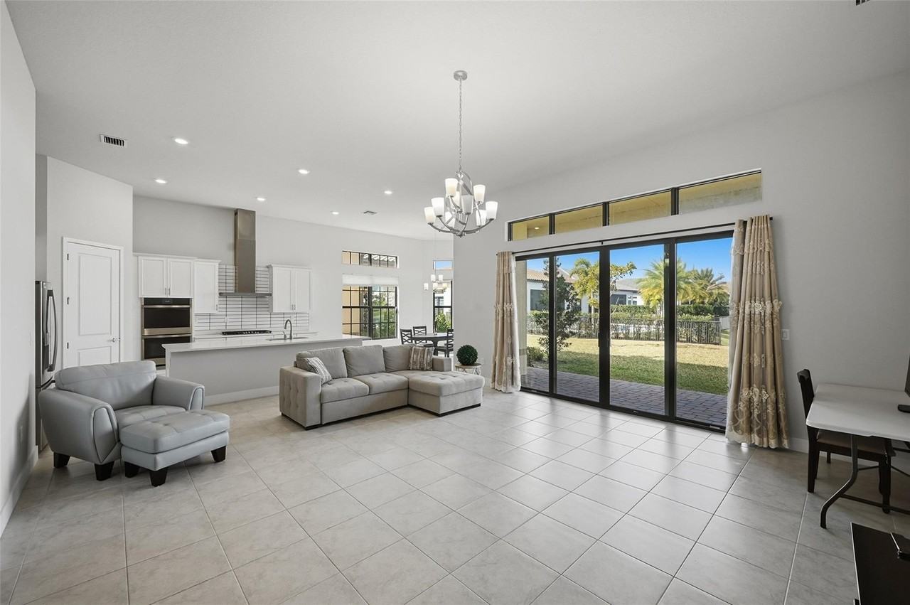 7818 Rowan Ter - Photo 5 of 30