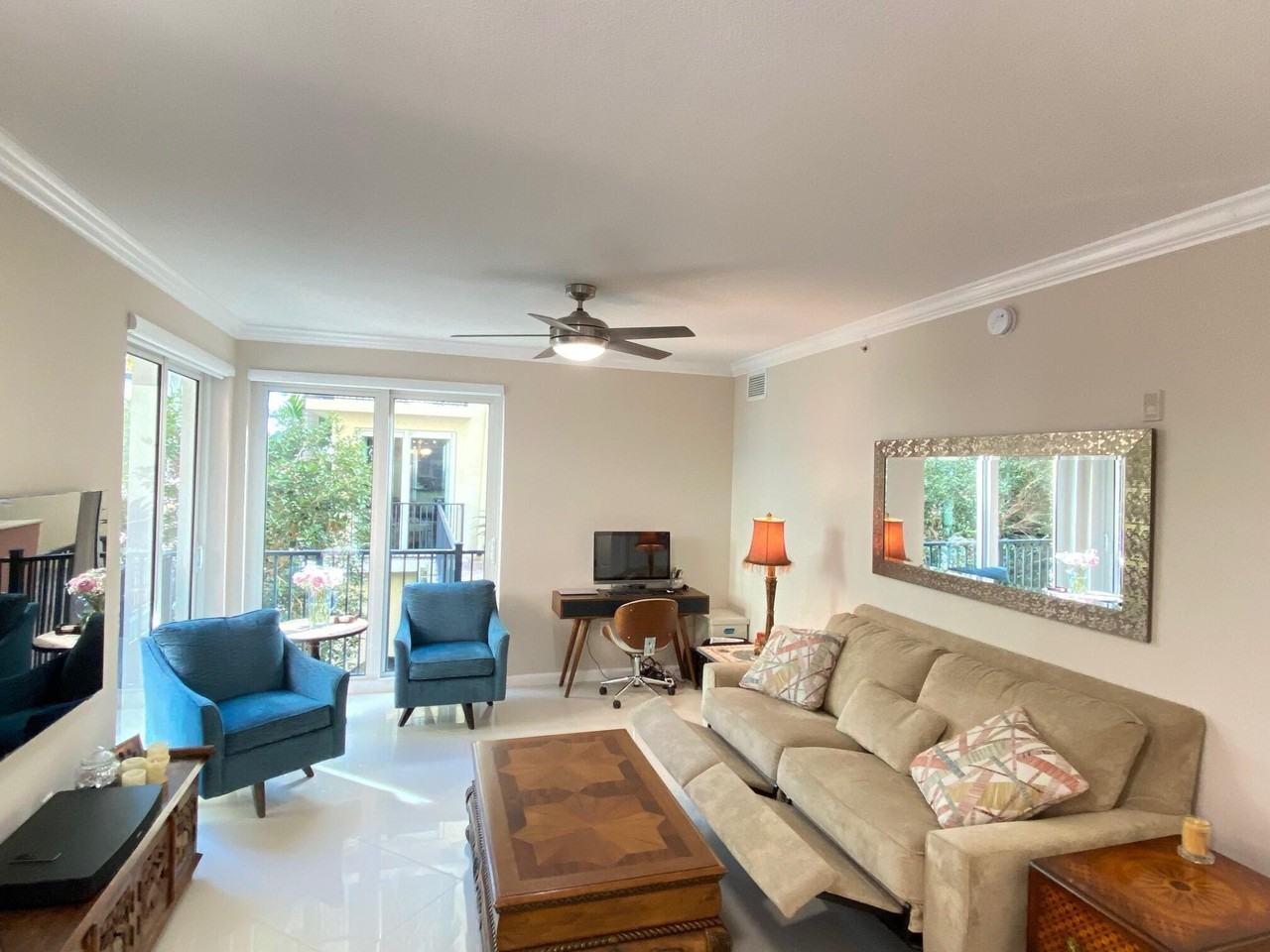 225 Ne 1st St #202 - Photo 6 of 24