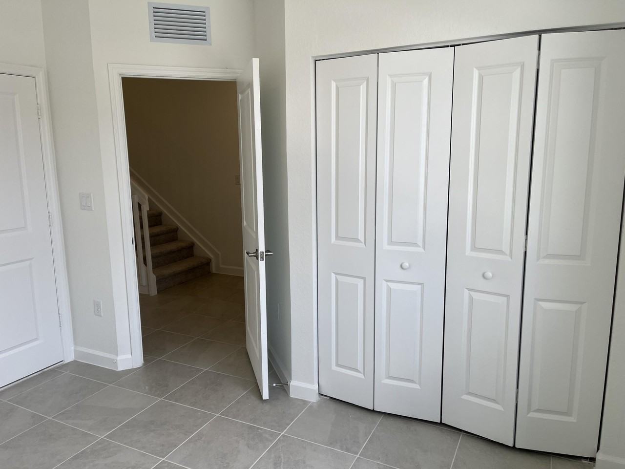 2624 Se 25th Ct - Photo 5 of 42