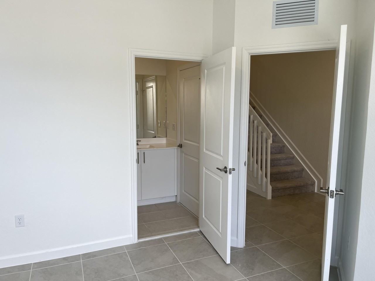 2624 Se 25th Ct - Photo 6 of 42
