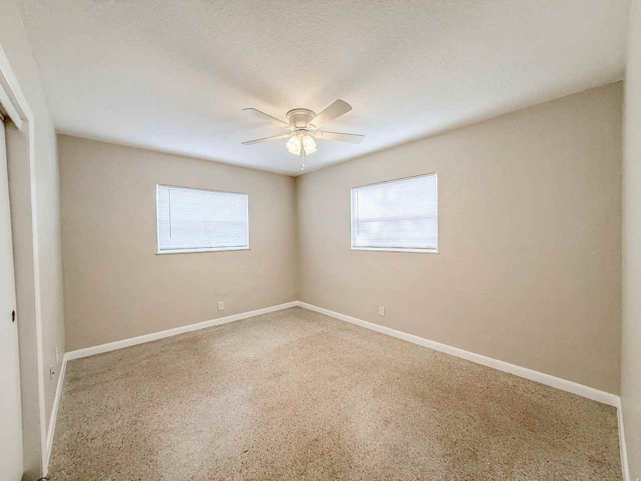 1210 Sw 26th St #4 - Photo 7 of 18