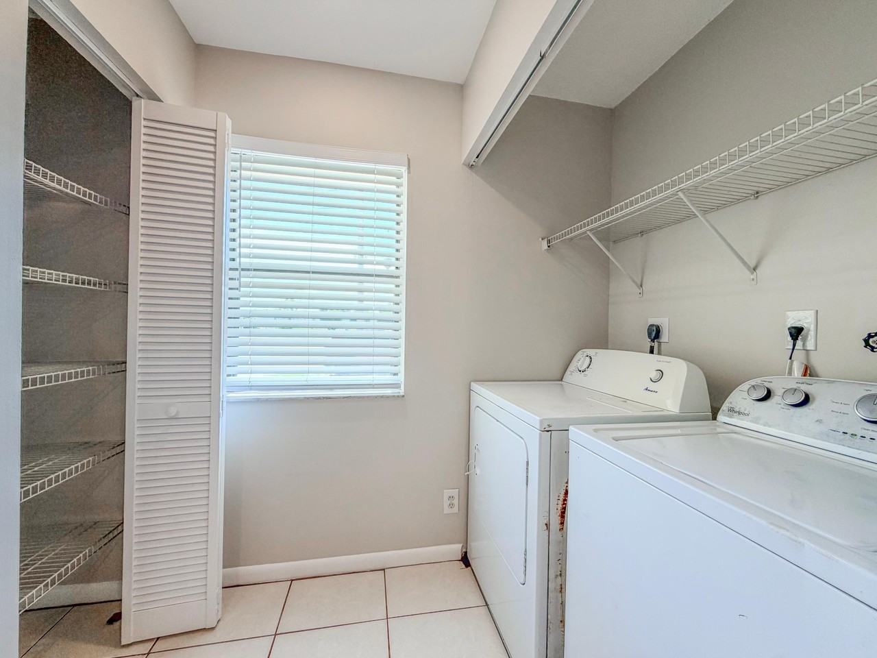 3148 N Dixie Hwy - Photo 4 of 16