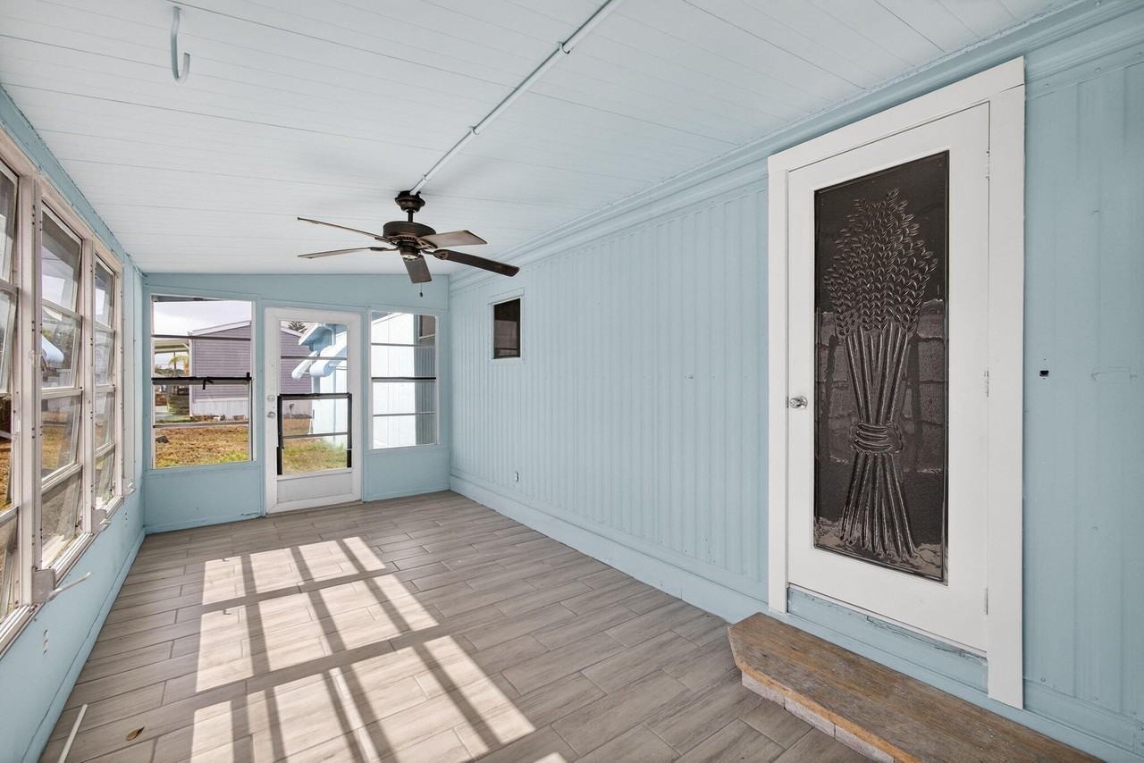8420 Se Eagle Ave - Photo 5 of 50