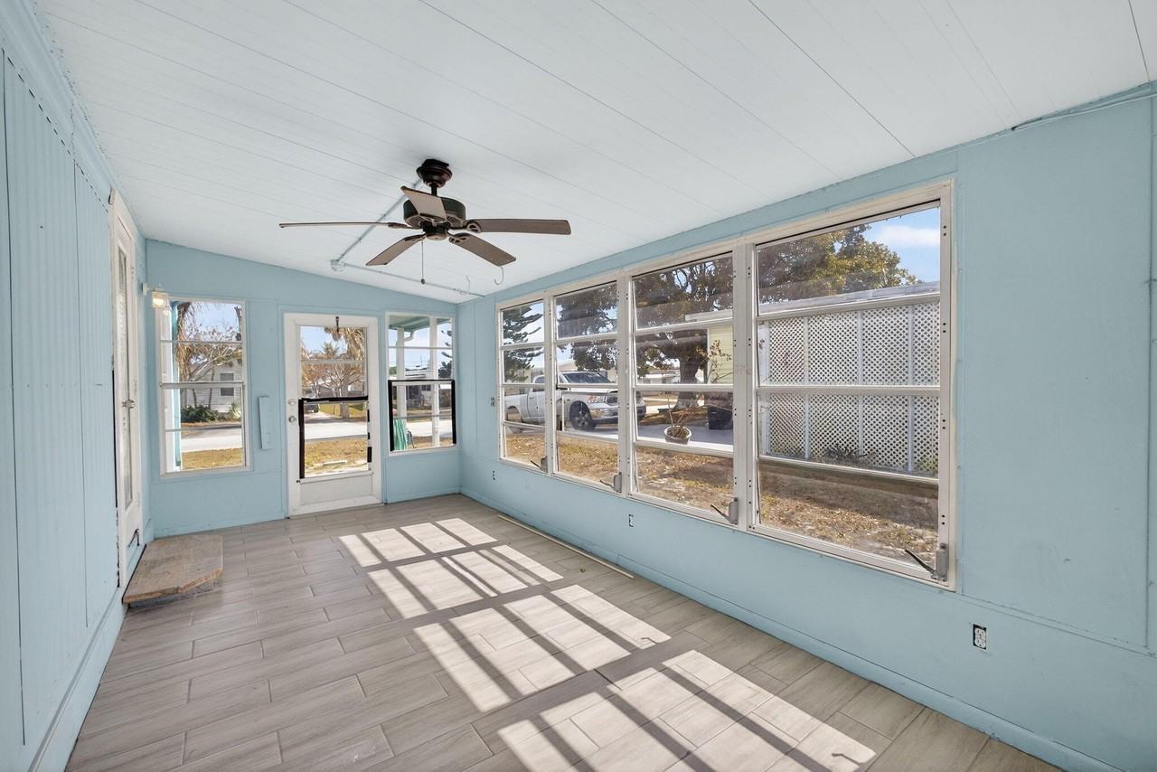 8420 Se Eagle Ave - Photo 6 of 50