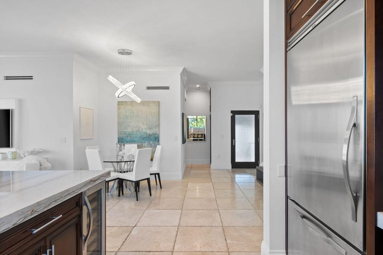 1680 S Ocean Ln #250 - Photo 6 of 45