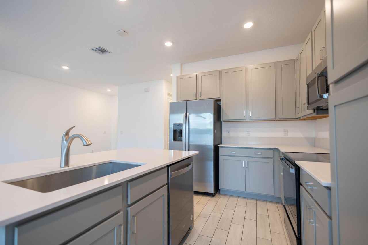 4985 Navali Dr - Photo 7 of 18
