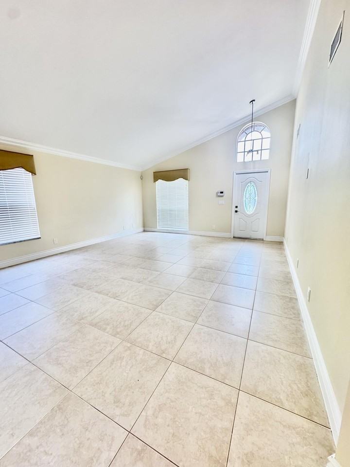 54 Egret Way - Photo 6 of 34