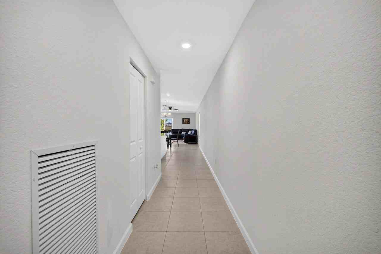 Nw Sweetwood Dr - Photo 2 of 16