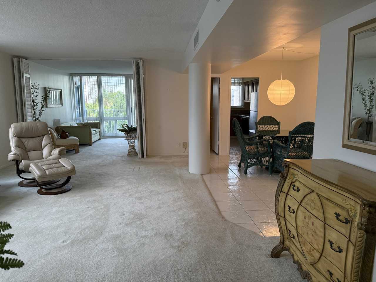 524 Orton Ave #403 - Photo 2 of 15